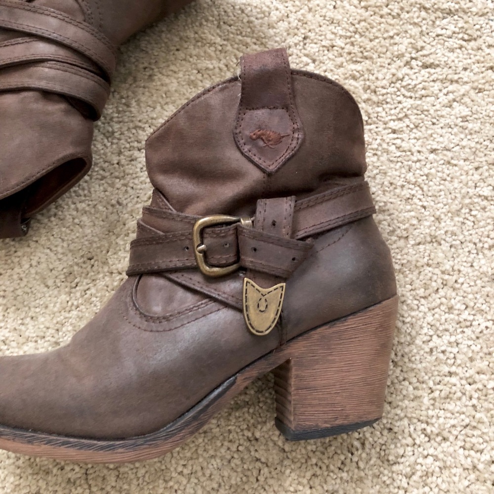 Heeled booties - Picture 2 of 5